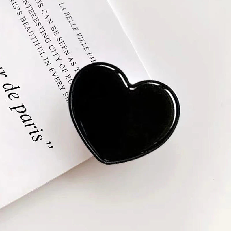 Universal Heart Shaped Phone Socket Holder Finger Grip Bracket Support Telephone for IPhone 15 14 13 Samsung Pocket Socket Stand