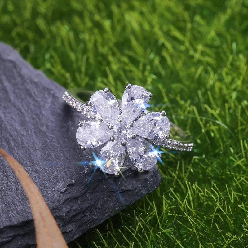 Fashion Square Shape Champagne Big Crystal Designer Hyperbole  Ring for Women Engagement Wedding Stone Rings Whole Sale